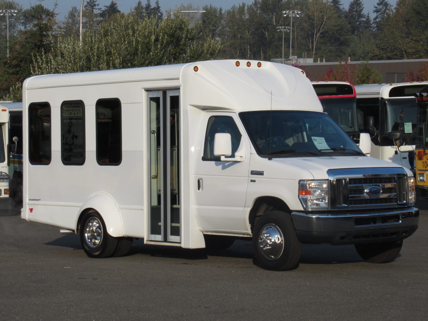 2013 Ford Starcraft Xpress 14 Passenger Shuttle Bus - S44679