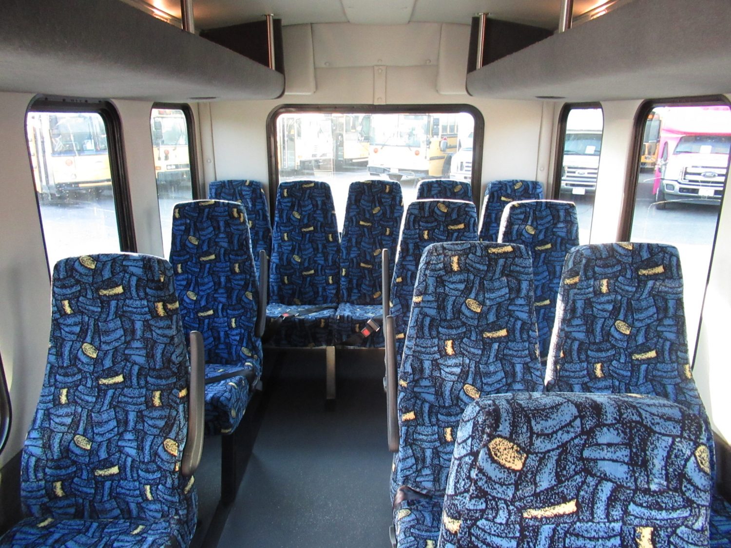 2013 Ford Starcraft Xpress 14 Passenger Shuttle Bus - S44679 - Image 6
