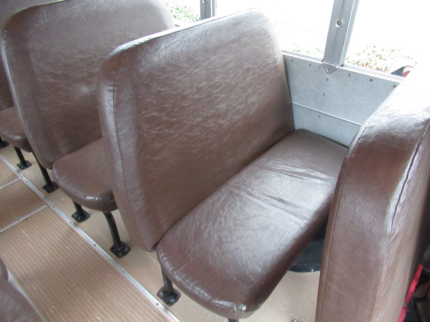 2005 Blue Bird All American 78 Passenger School Bus - B22923 - Image 10