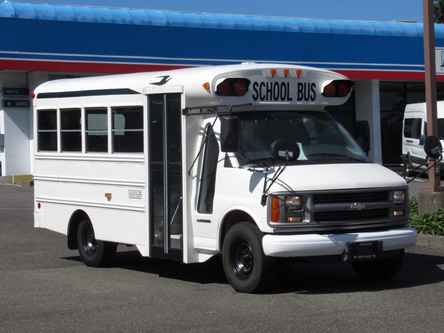 2002 Chevrolet Blue Bird Micro Bird 14 Passenger School Bus - B29703