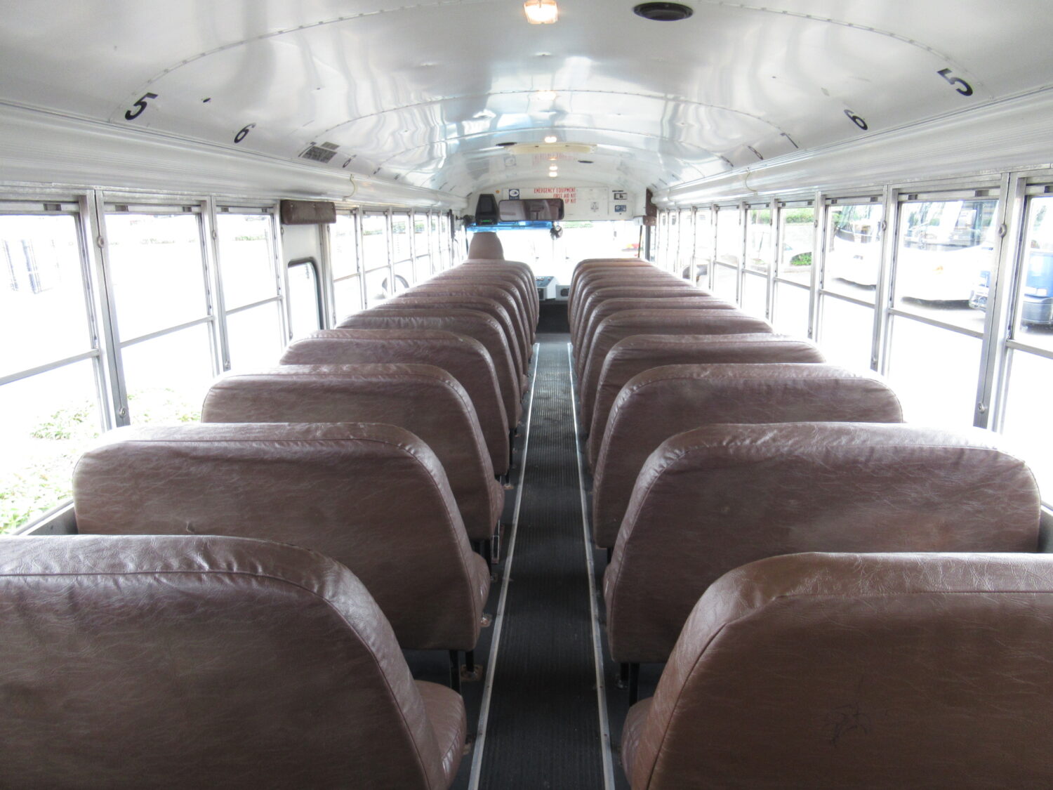 2004 Blue Bird All American 84 Passenger School Bus - B16037 - Image 6