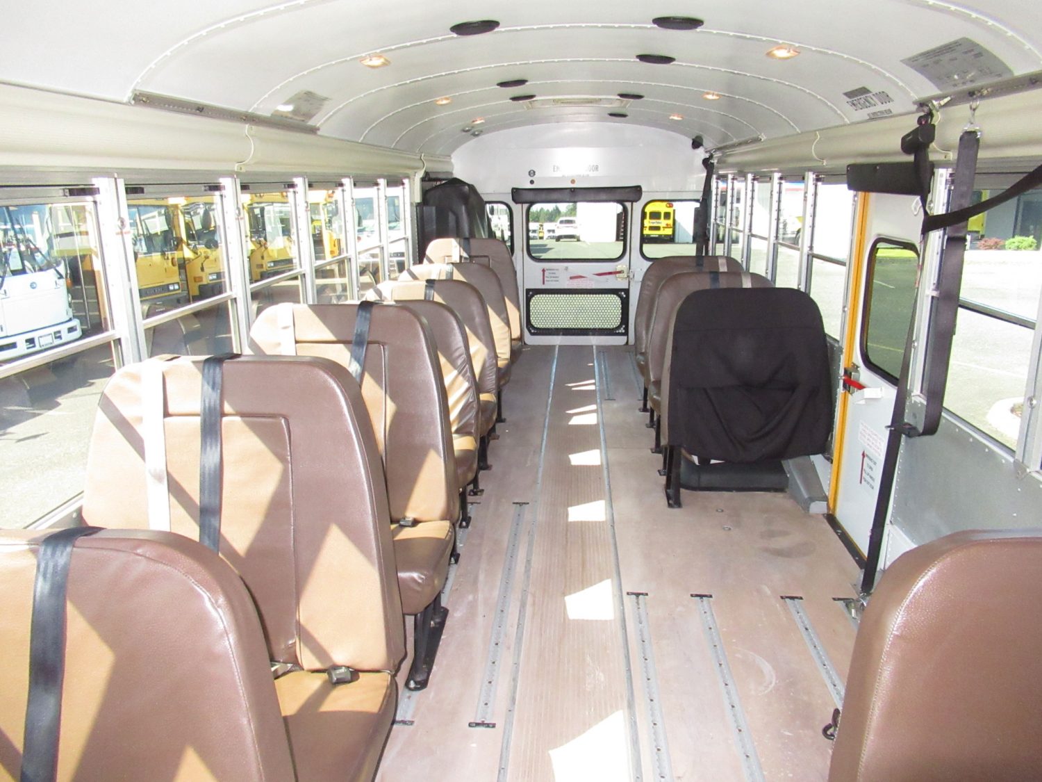 2007 Blue Bird All American 20 Passenger + 2 Wheelchair Short School Bus - B43207 - Image 6