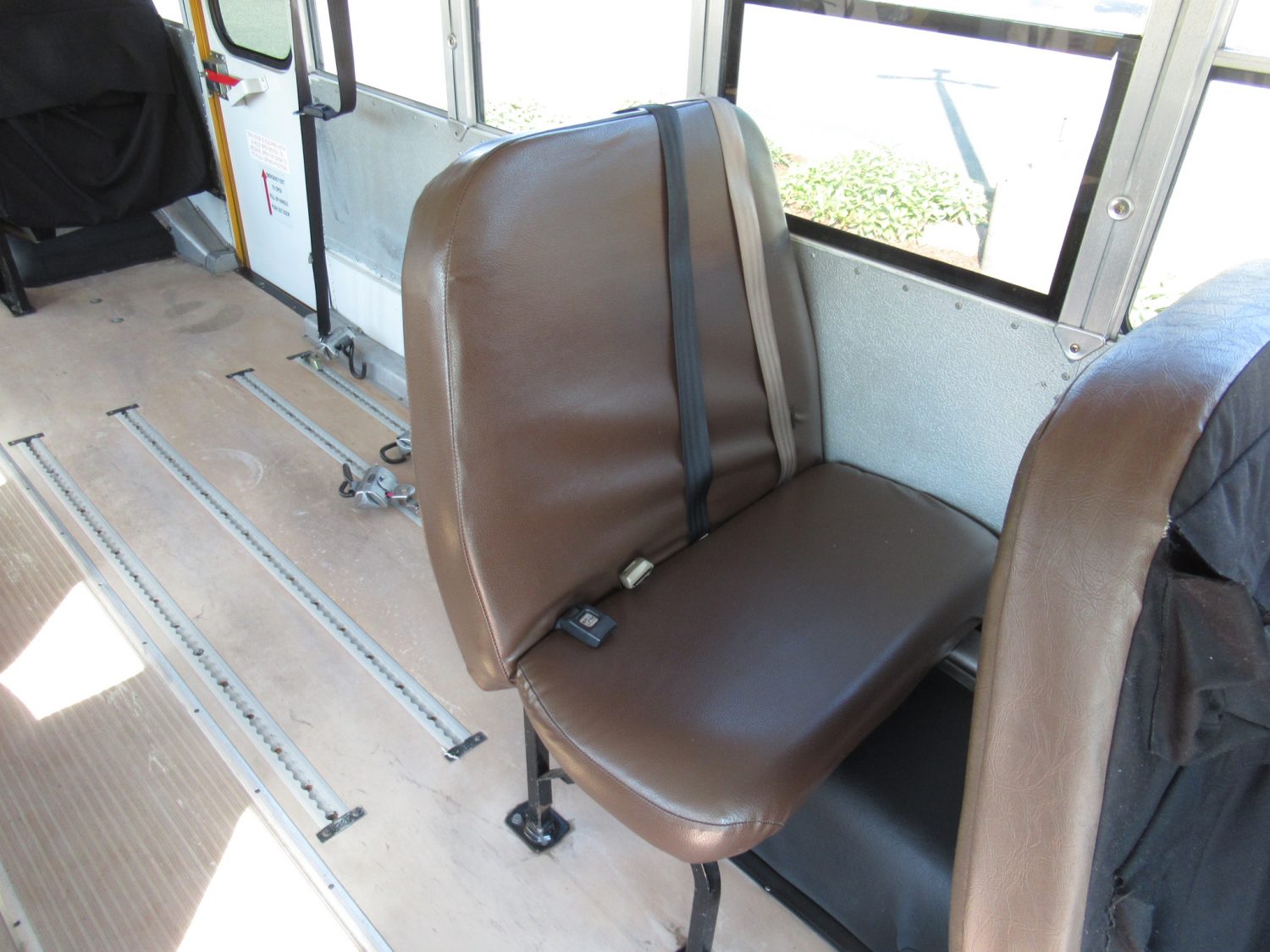 2007 Blue Bird All American 20 Passenger + 2 Wheelchair Short School Bus - B43207 - Image 9