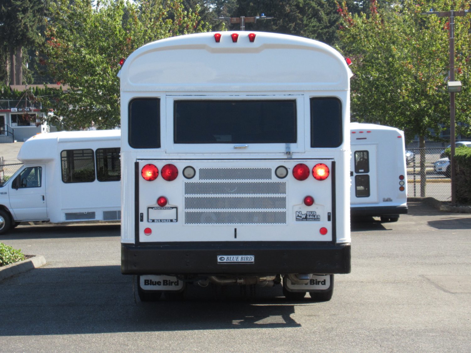 2005 Blue Bird All American 44 Passenger Commercial Bus - B27490 - Image 11