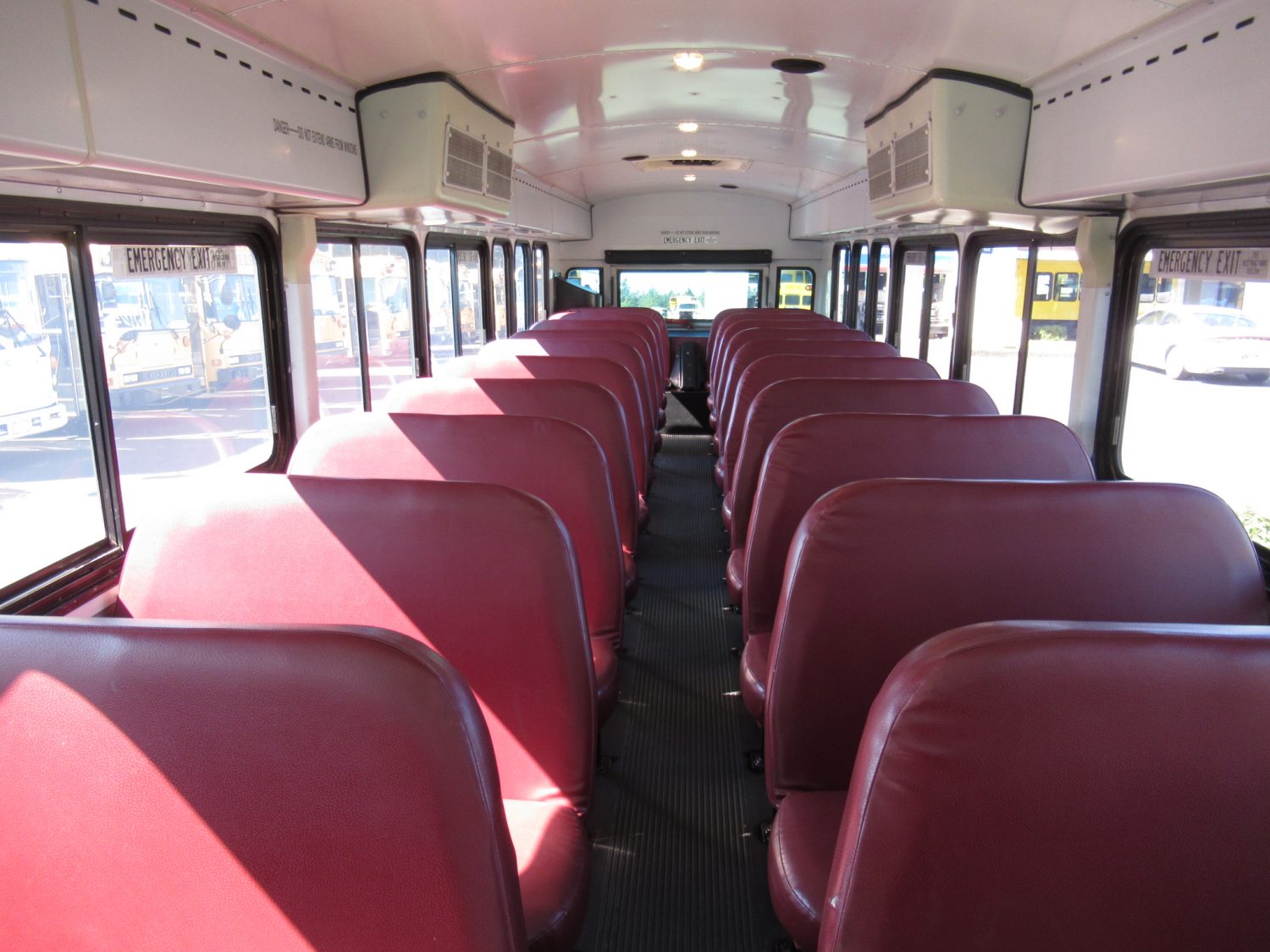 2005 Blue Bird All American 44 Passenger Commercial Bus - B27490 - Image 6