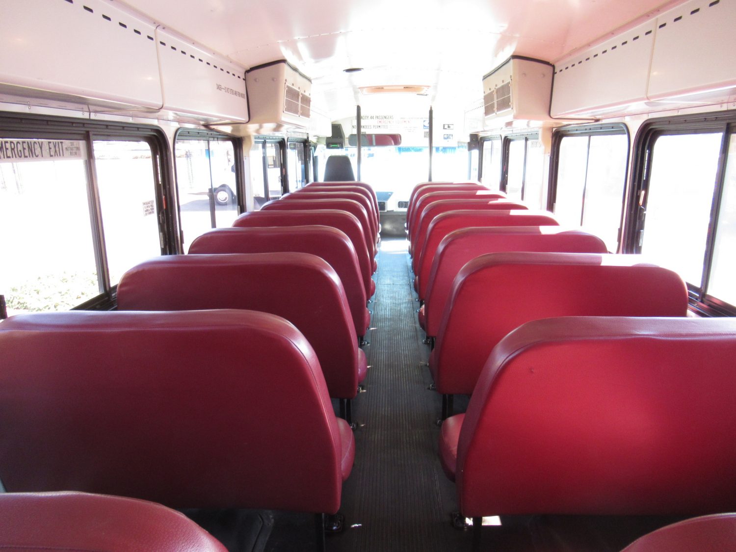2005 Blue Bird All American 44 Passenger Commercial Bus - B27490 - Image 8