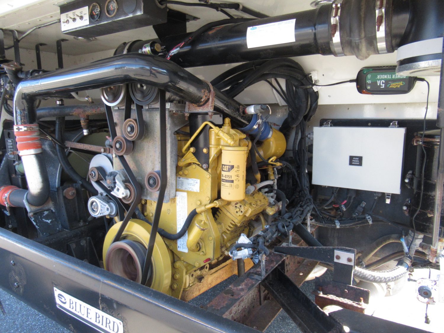 2005 Blue Bird All American 44 Passenger Commercial Bus - B27490 - Image 10