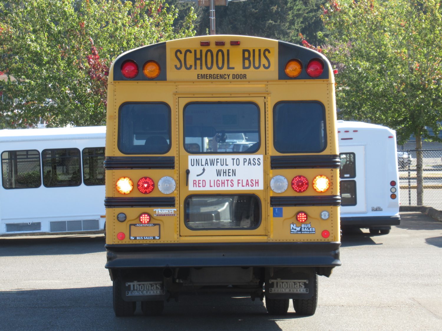 2006 Thomas Saf-T-Liner 16+3 ADA Short School Bus - B65748 - Image 11