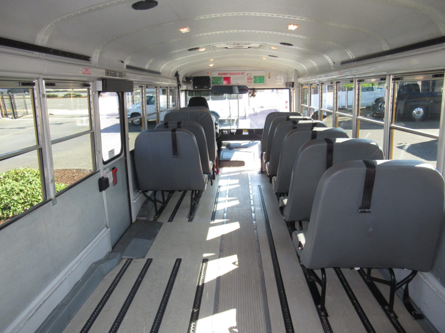 2006 Thomas Saf-T-Liner 16+3 ADA Short School Bus - B65748 - Image 8