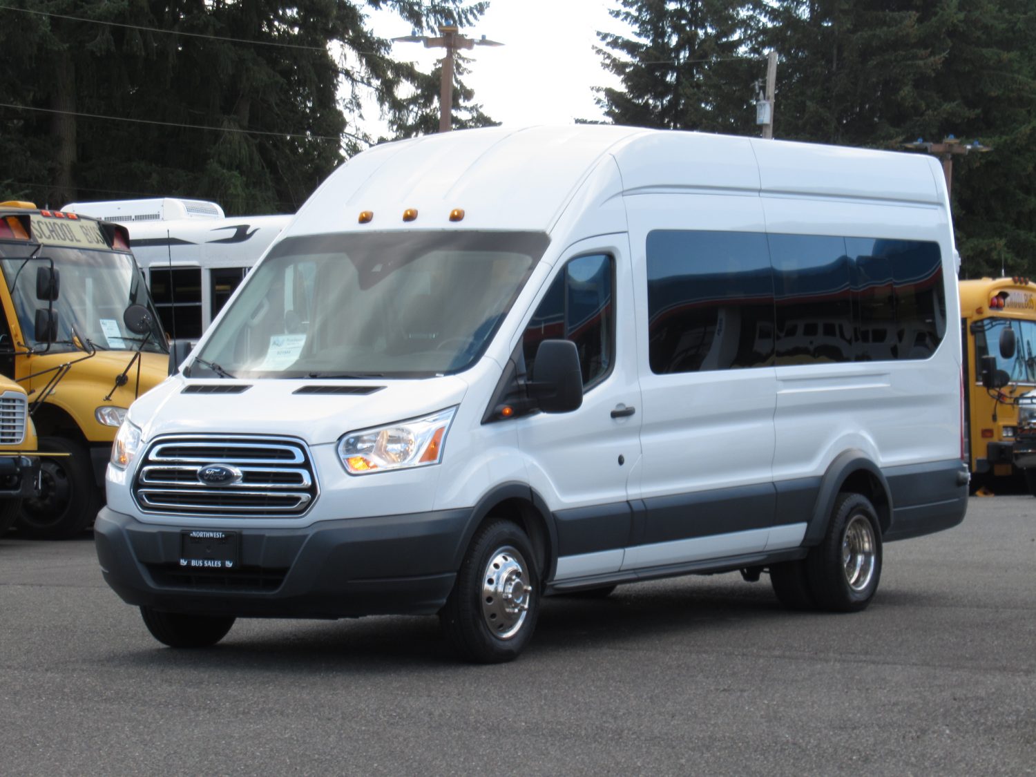 2015 Ford Transit 14 Passenger Van + Rear Luggage - S21944 - Image 2