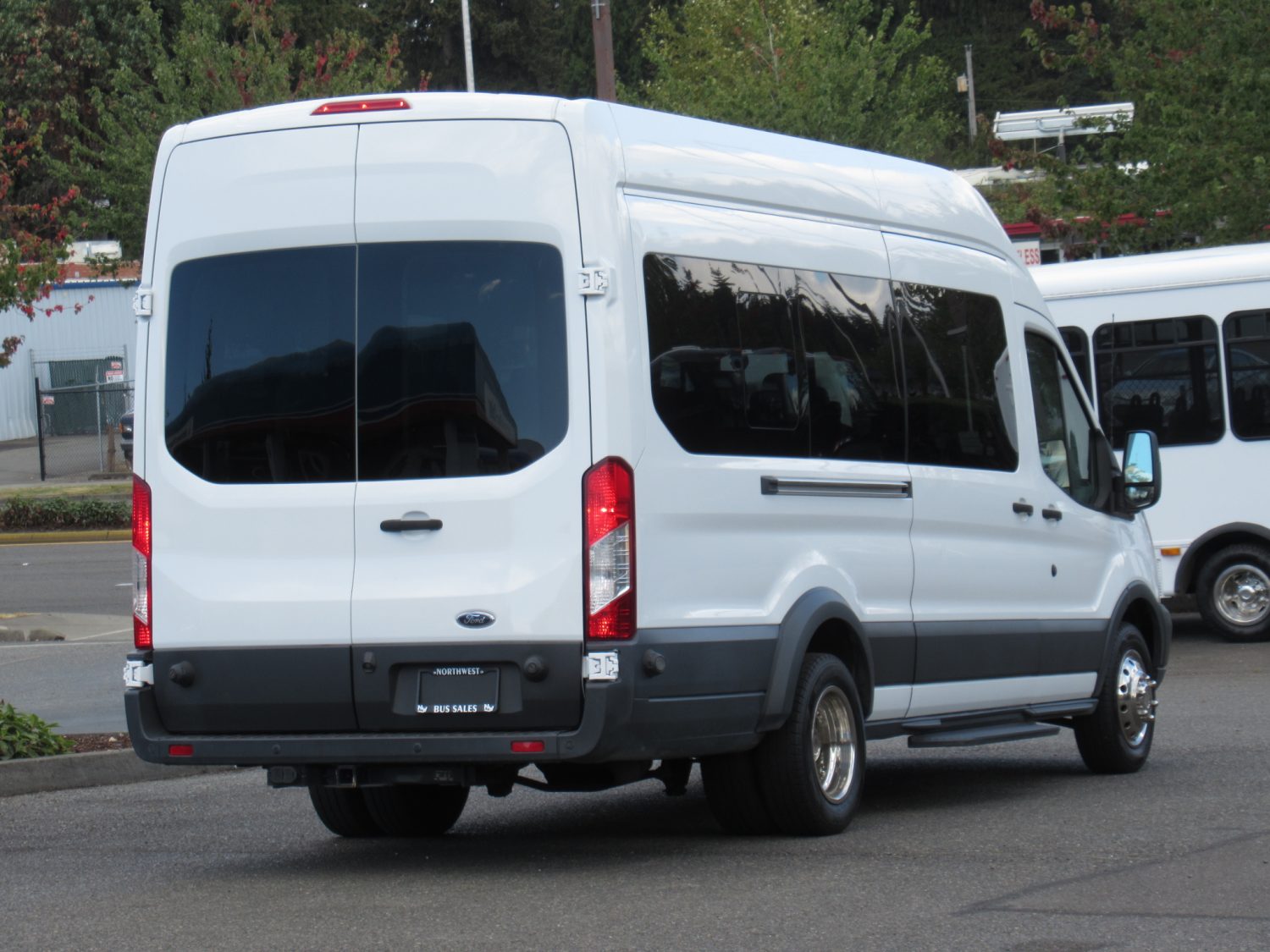 2015 Ford Transit 14 Passenger Van + Rear Luggage - S21944 - Image 3