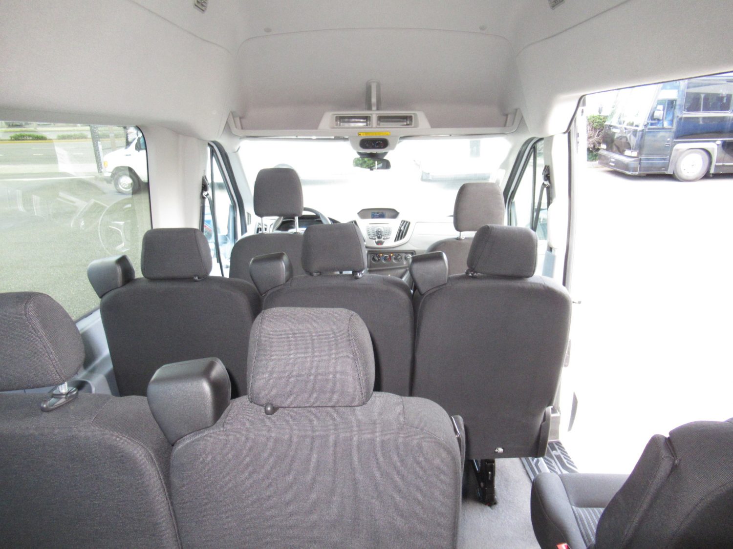 2015 Ford Transit 14 Passenger Van + Rear Luggage - S21944 - Image 9