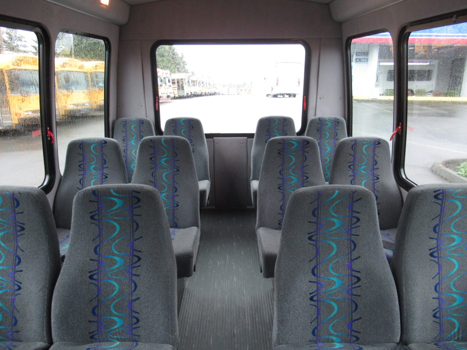 2011 Ford Starcraft Starquest 14 Passenger Shuttle Bus - S22713 - Image 6
