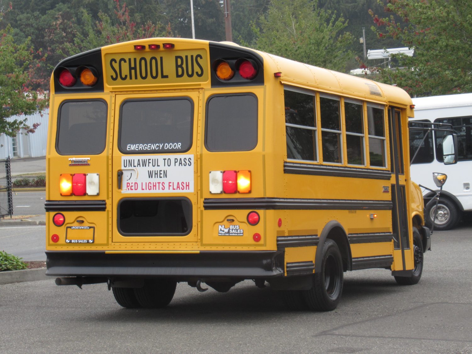 2010 Chevrolet Thomas 24 Passenger Type-A School Bus - B36535 - Image 3