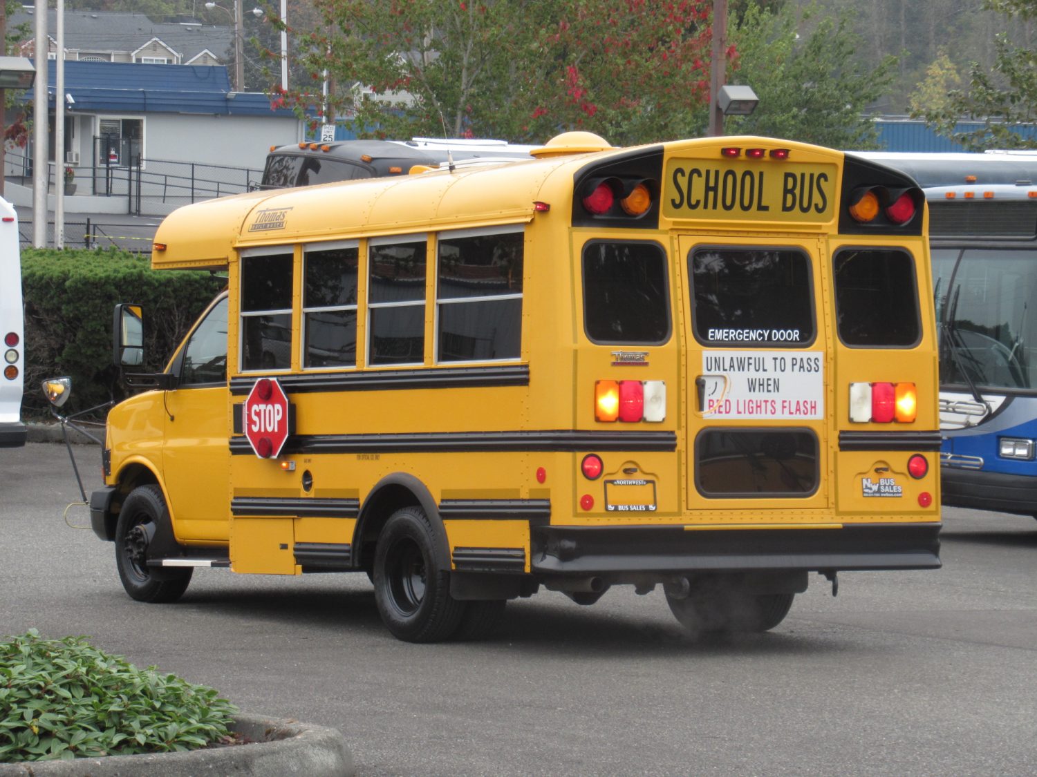 2010 Chevrolet Thomas 24 Passenger Type-A School Bus - B36535 - Image 4