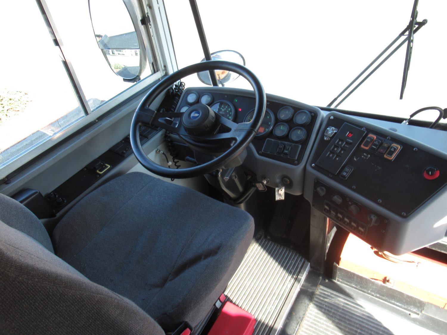 2007 Blue Bird All American 84 Passenger School Bus - B38880 - Image 5