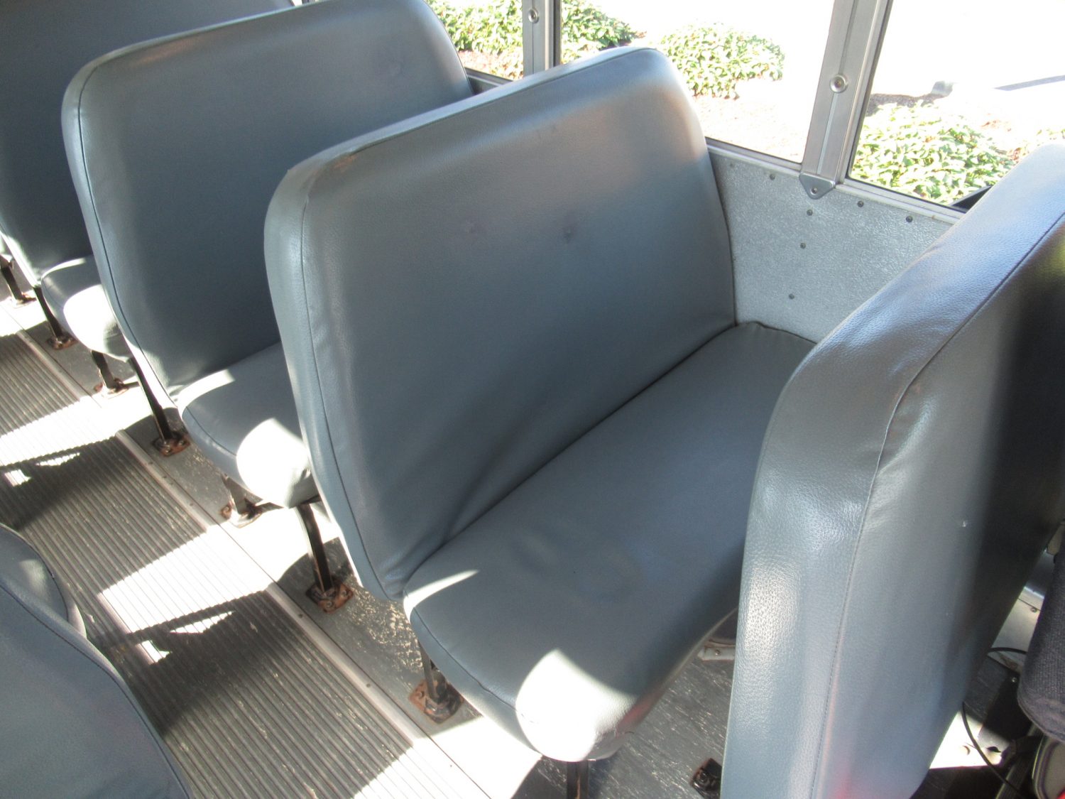 2007 Blue Bird All American 84 Passenger School Bus - B38880 - Image 9