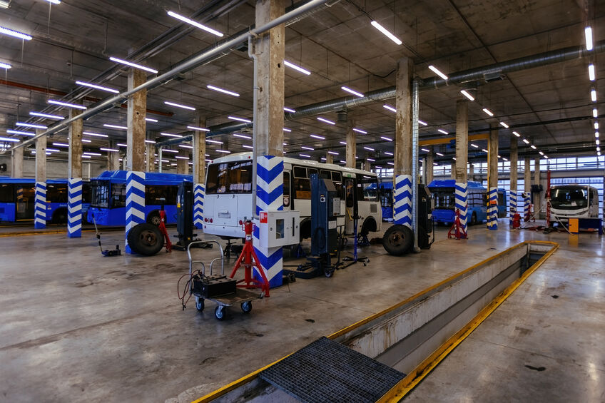 Buses in the modern repair service workshop