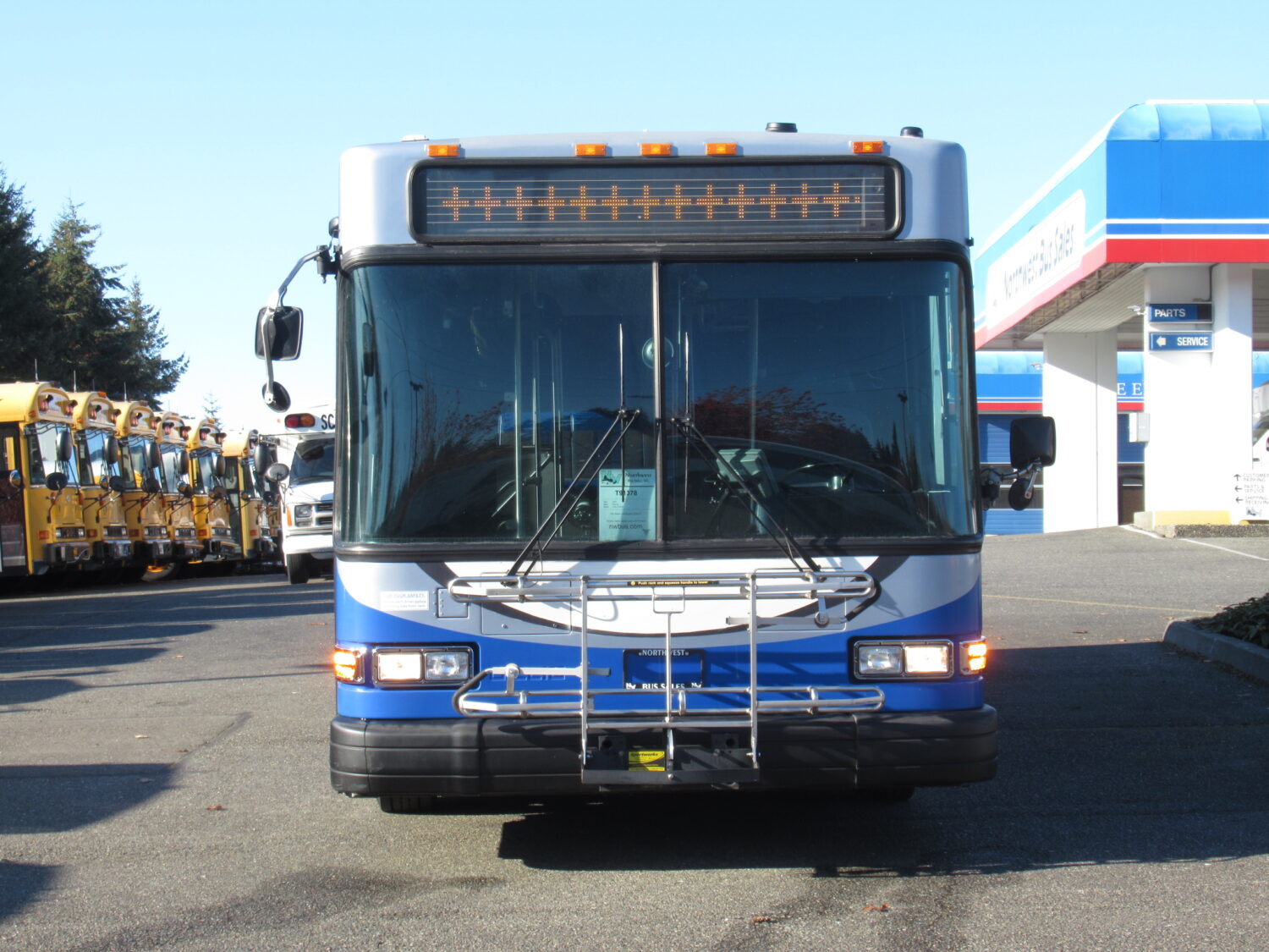2007 Gillig Low Floor 23 Passenger ADA Transit Bus - T91378 - Image 12