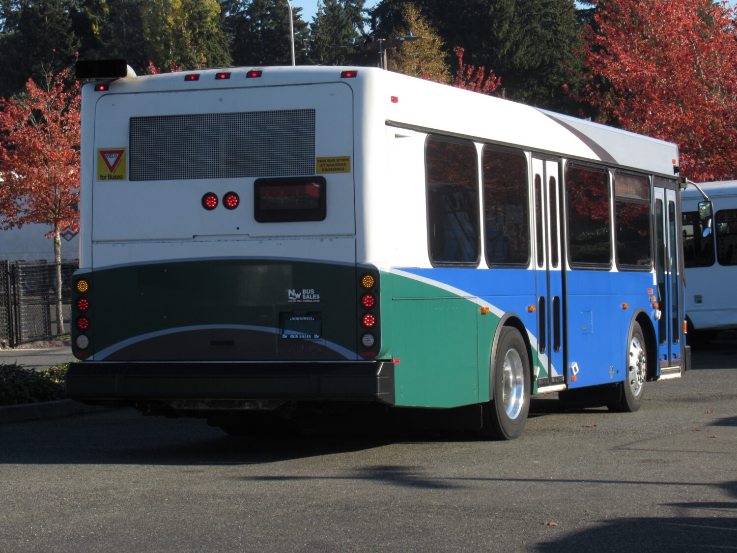 2007 Gillig Low Floor 23 Passenger ADA Transit Bus - T91378 - Image 3