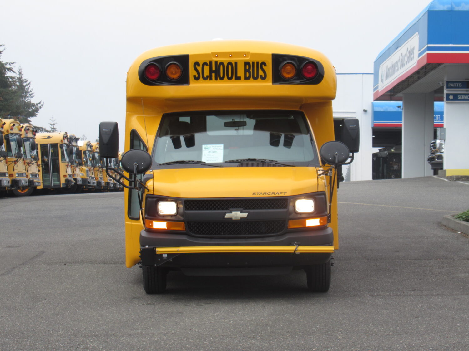 2012 Chevrolet Starcraft Quest 6 Passenger + 1 Wheelchair School Bus - B16295 - Image 12