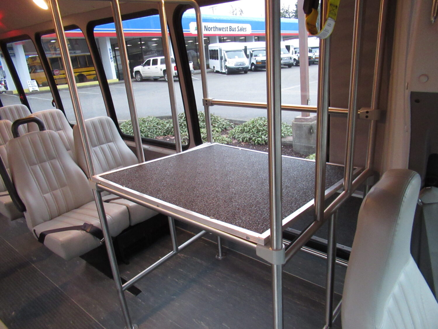 2017 Ford Elkhart 14 Passenger ADA + Interior Luggage Shuttle Bus - S55767 - Image 9