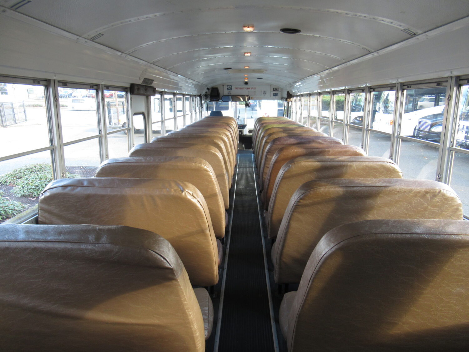 2003 Blue Bird All American 84 Passenger School Bus - B08898 - Image 8
