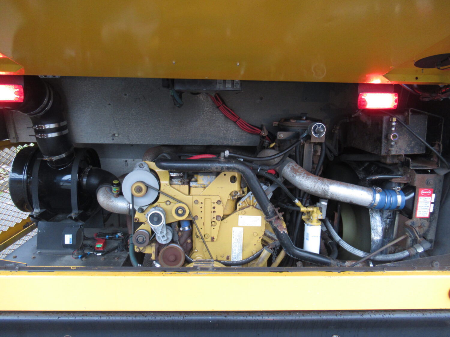 2005 Thomas HDX 78 Passenger School Bus - B56733 - Image 10