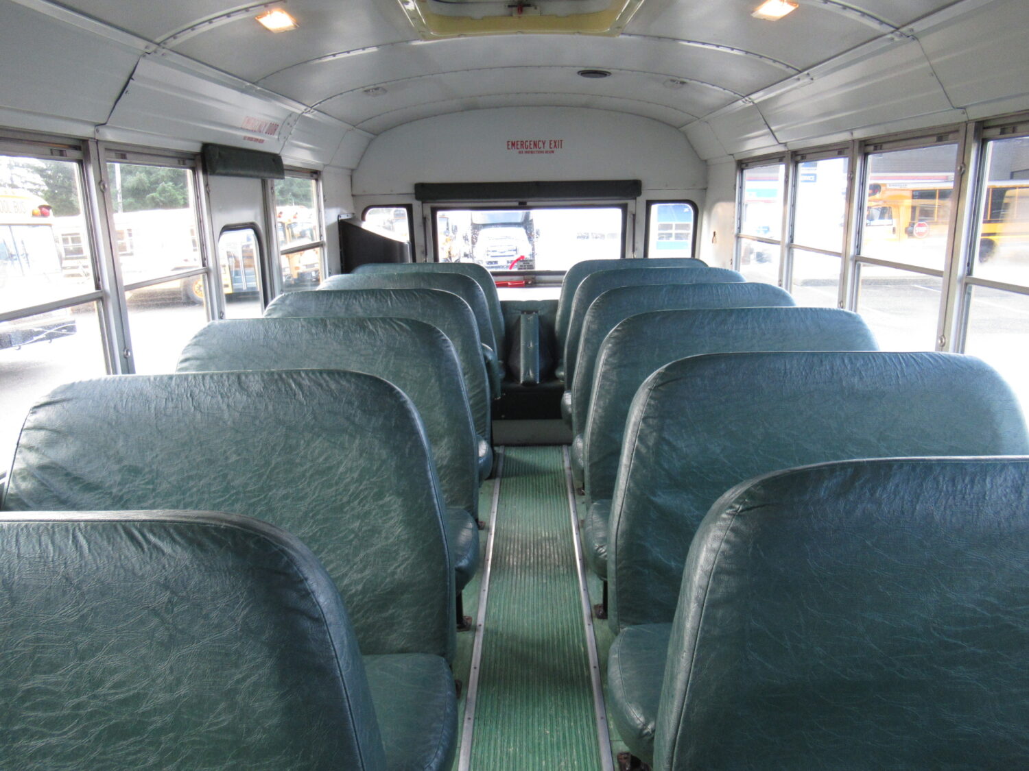 2001 Blue Bird All American 81 Passenger School Bus - B98481 - Image 7