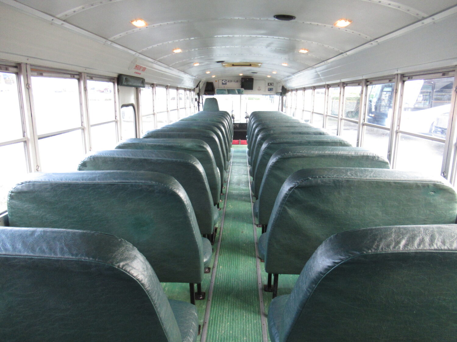 2001 Blue Bird All American 81 Passenger School Bus - B98481 - Image 8