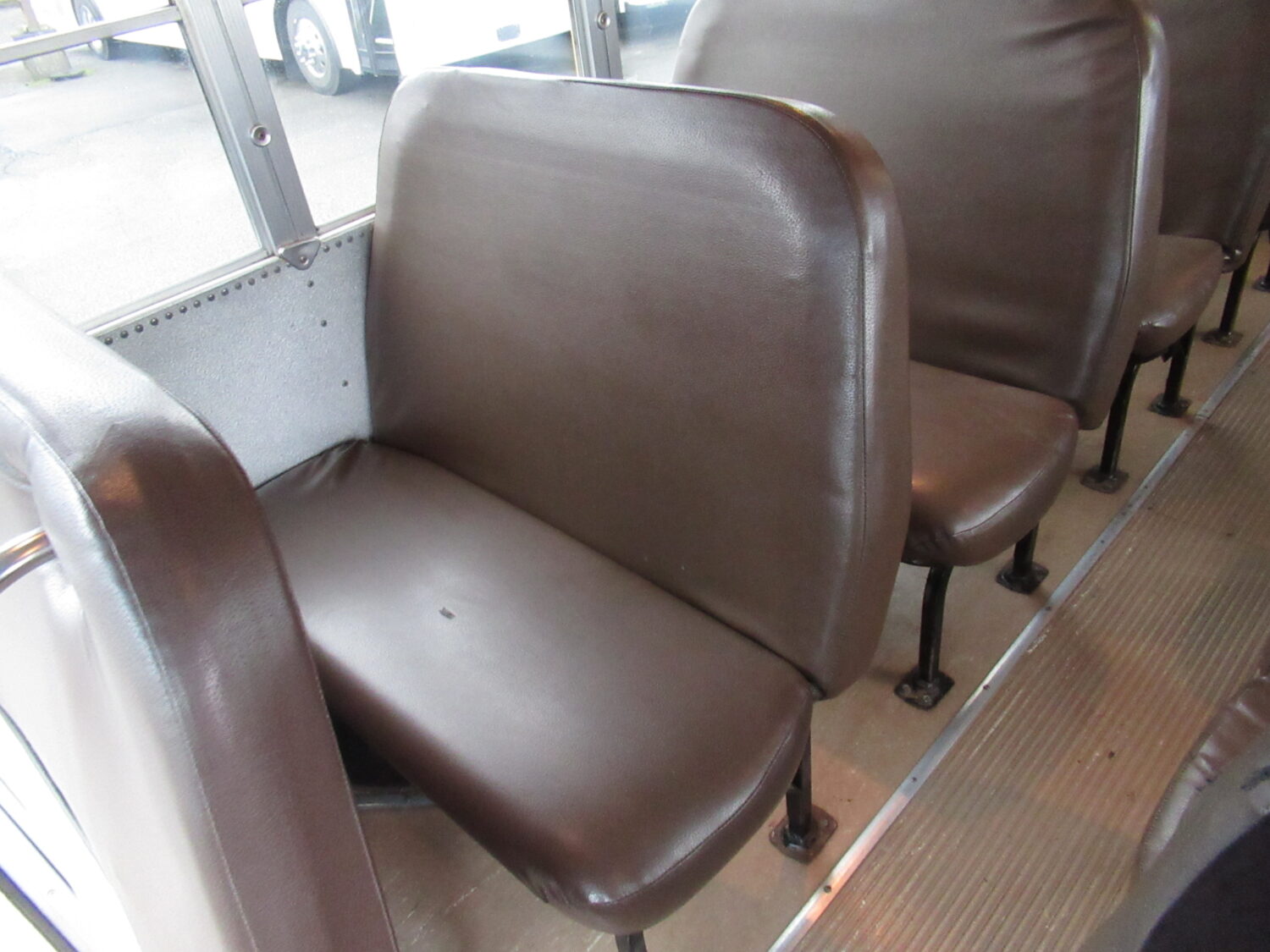 2006 Blue Bird All American 75 Passenger School Bus - B31724 - Image 9