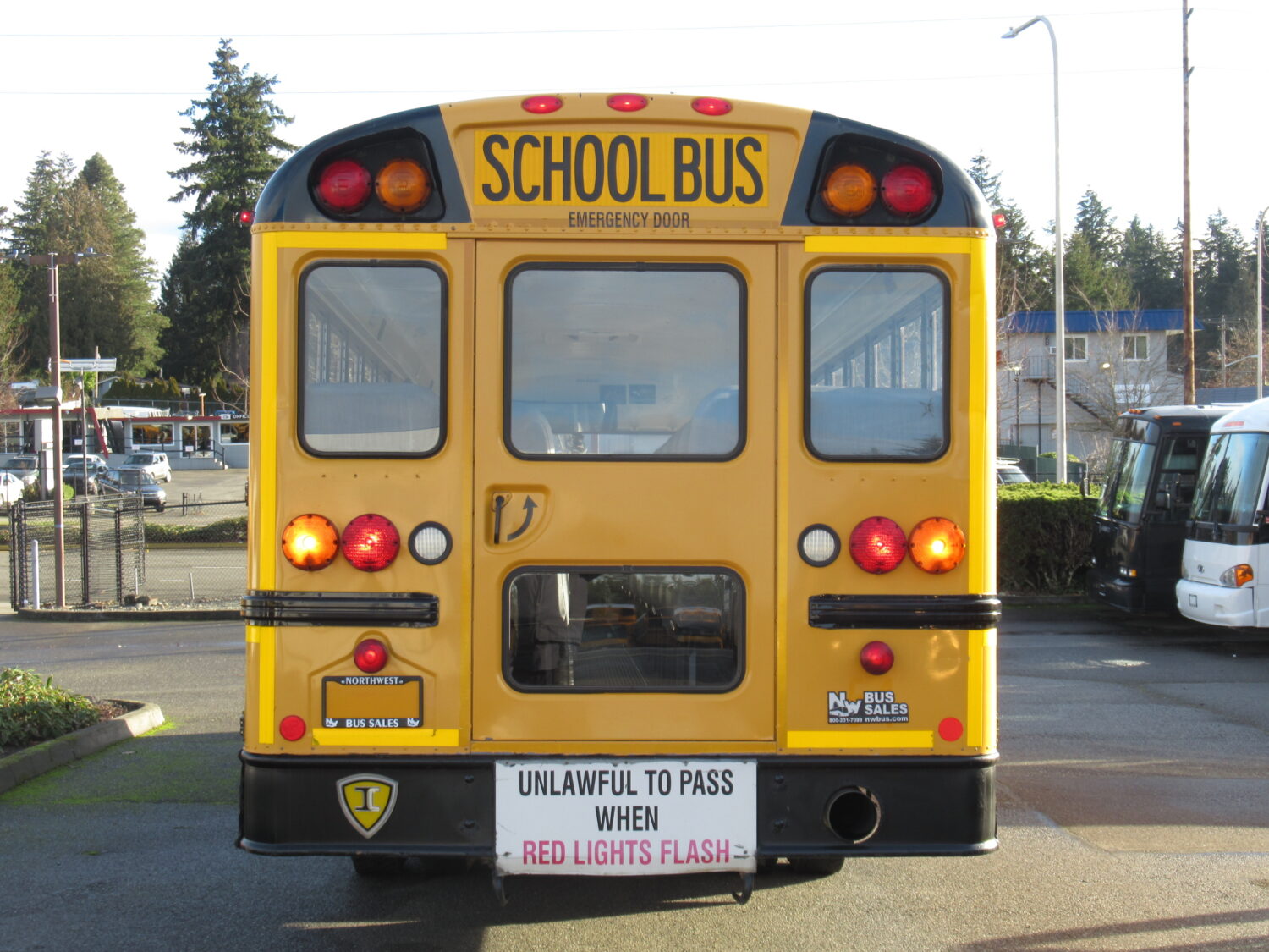 2010 IC CE-300 71 Passenger School Bus - B89344 - Image 11
