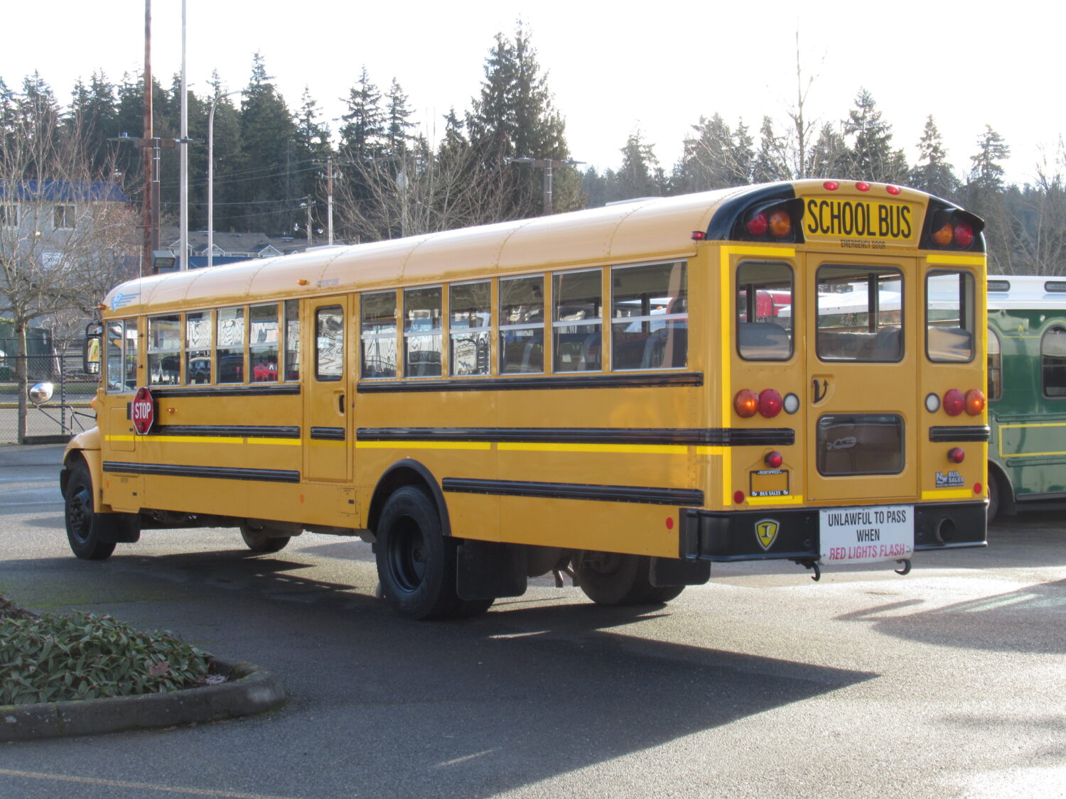 2010 IC CE-300 71 Passenger School Bus - B89344 - Image 4