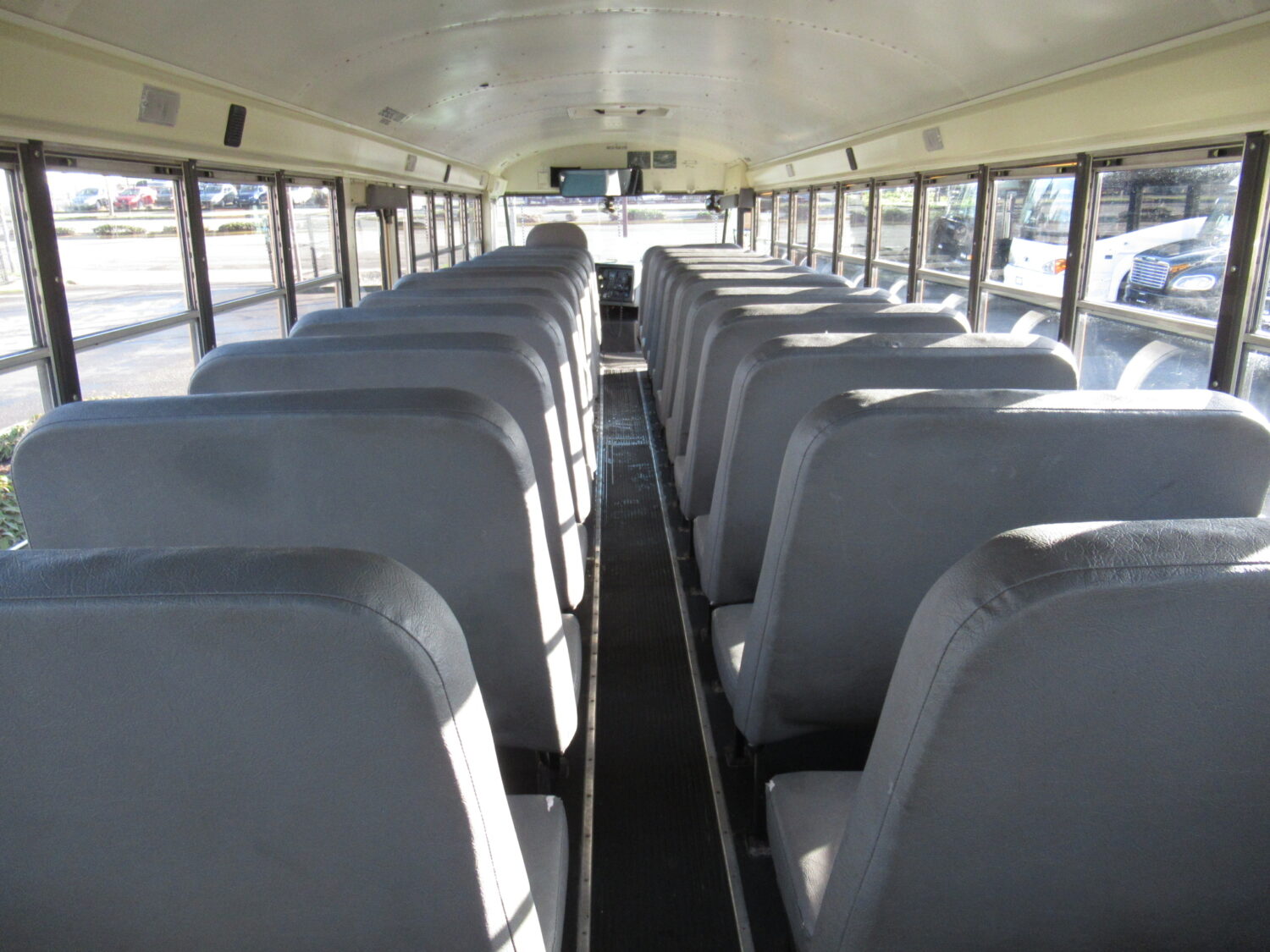 2010 IC CE-300 71 Passenger School Bus - B89344 - Image 8