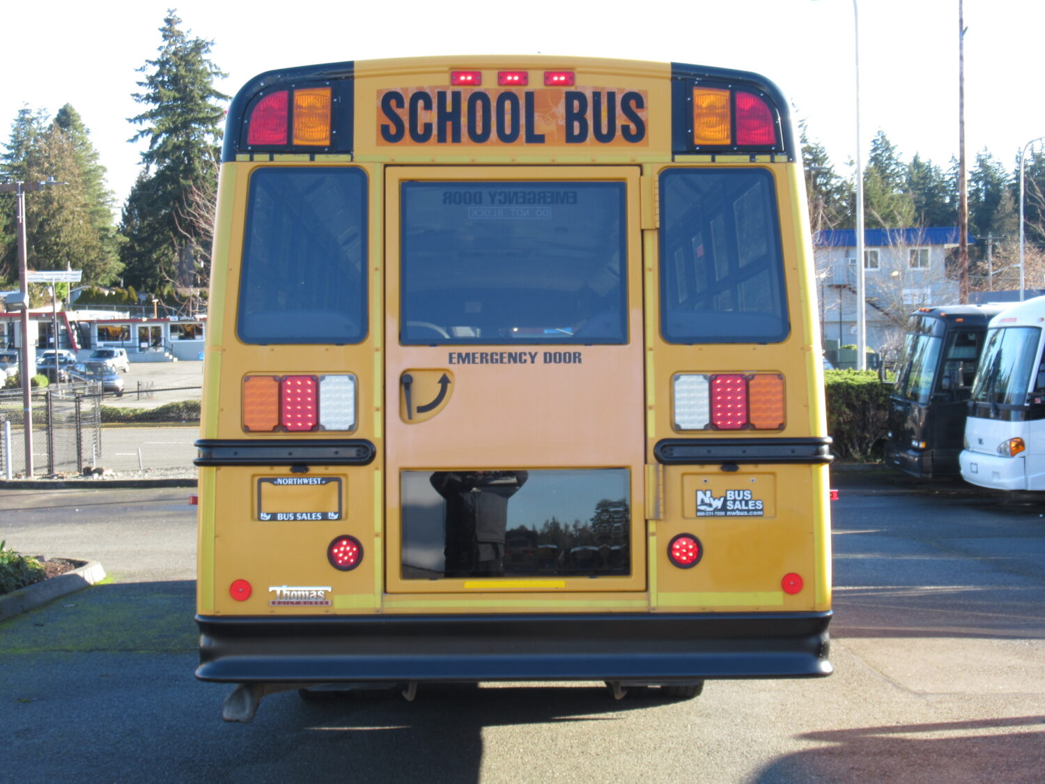 2009 Thomas Saf-T-Liner C2 71 Passenger School Bus - B74394 - Image 11