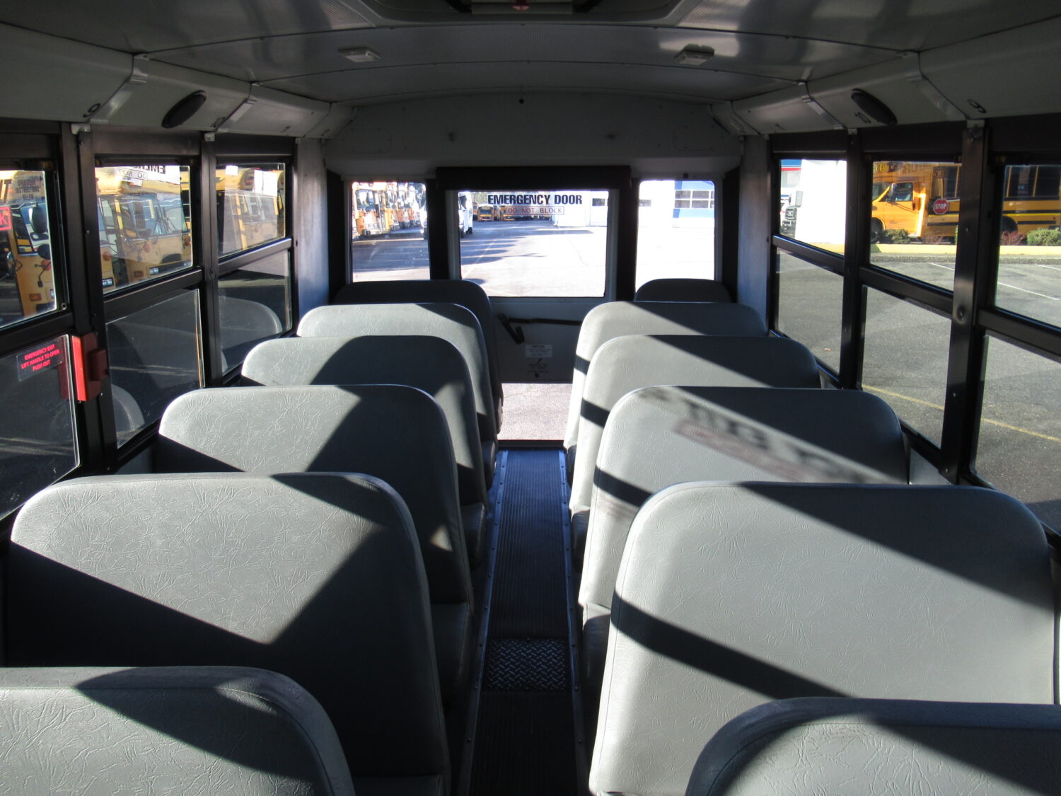 2009 Thomas Saf-T-Liner C2 71 Passenger School Bus - B74394 - Image 7