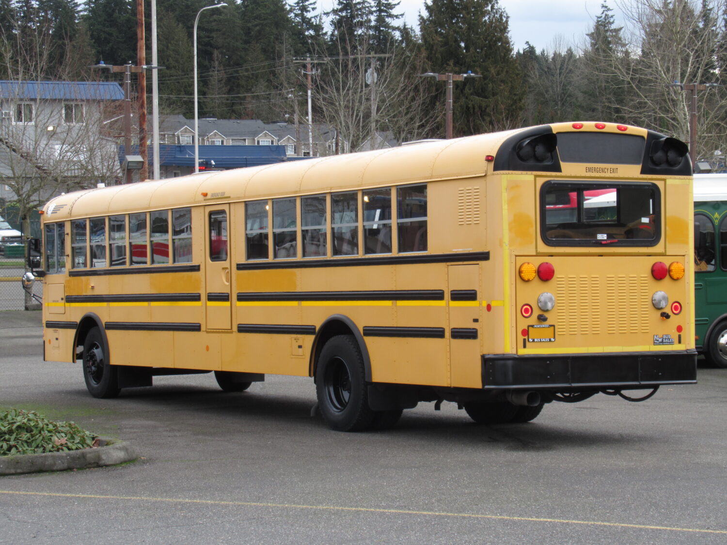 2009 International RE-300 78 Passenger School Bus - B47236 - Image 4
