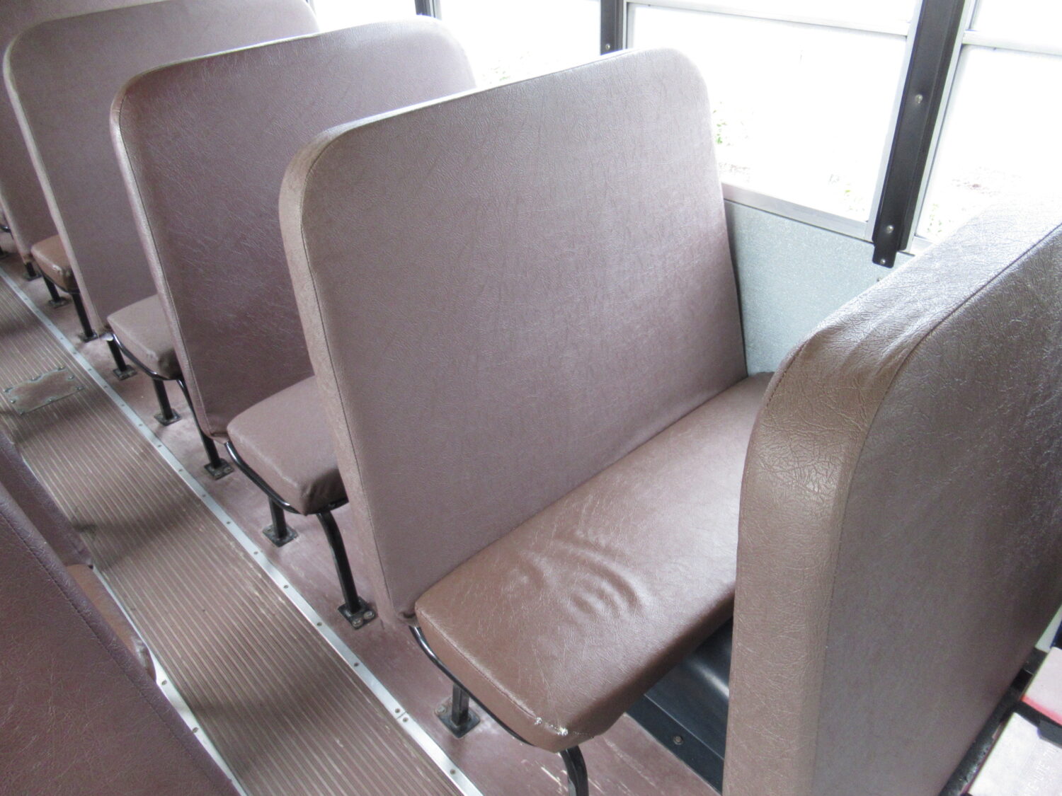 2009 International RE-300 78 Passenger School Bus - B47236 - Image 9