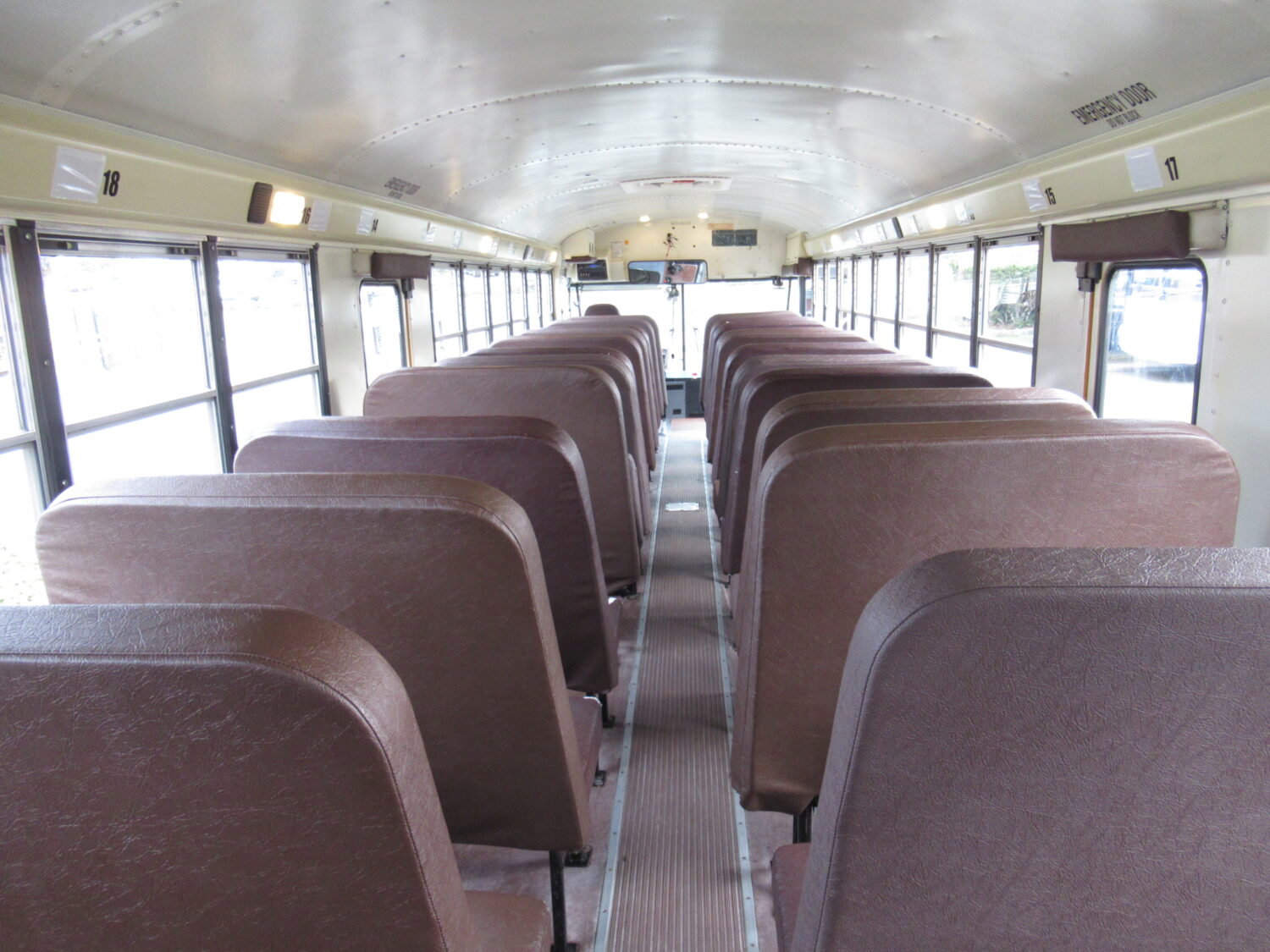 2009 International RE-300 78 Passenger School Bus - B47236 - Image 8