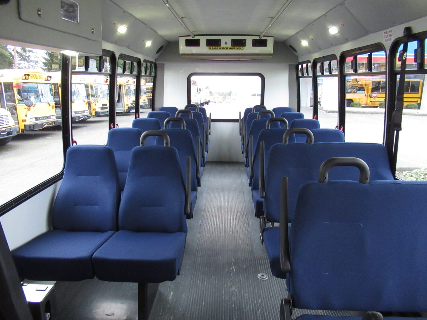 2012 Ford F550 Goshen G-FORCE 24 Passenger ADA Shuttle Bus - S33855 - Image 6