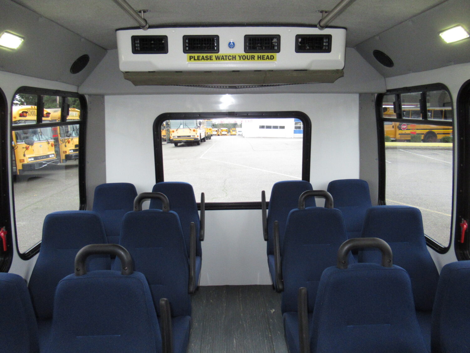 2012 Ford F550 Goshen G-FORCE 24 Passenger ADA Shuttle Bus - S33855 - Image 7