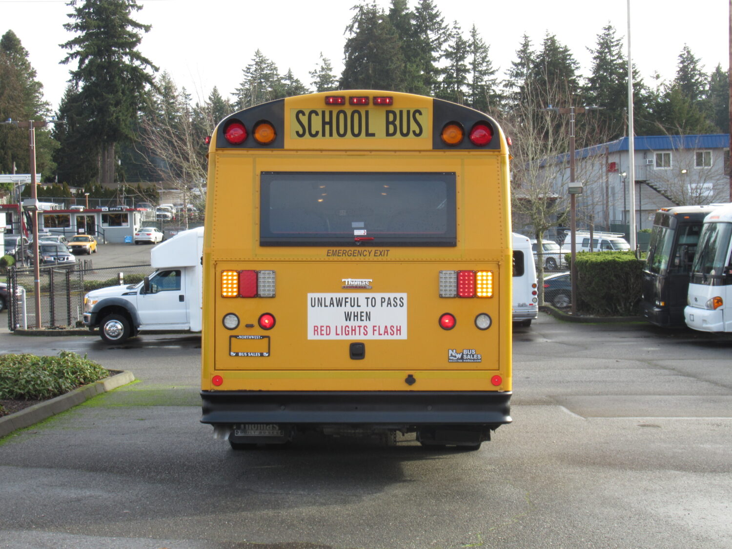 2010 Thomas HDX 78 Passenger School Bus - B21344 - Image 11