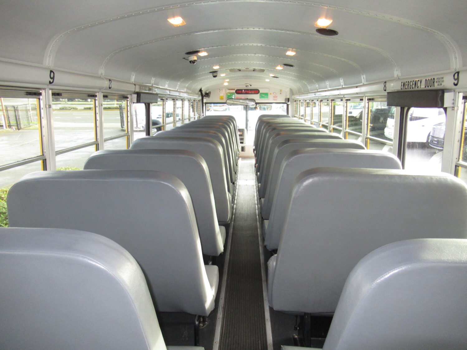 2010 Thomas HDX 78 Passenger School Bus - B21344 - Image 8