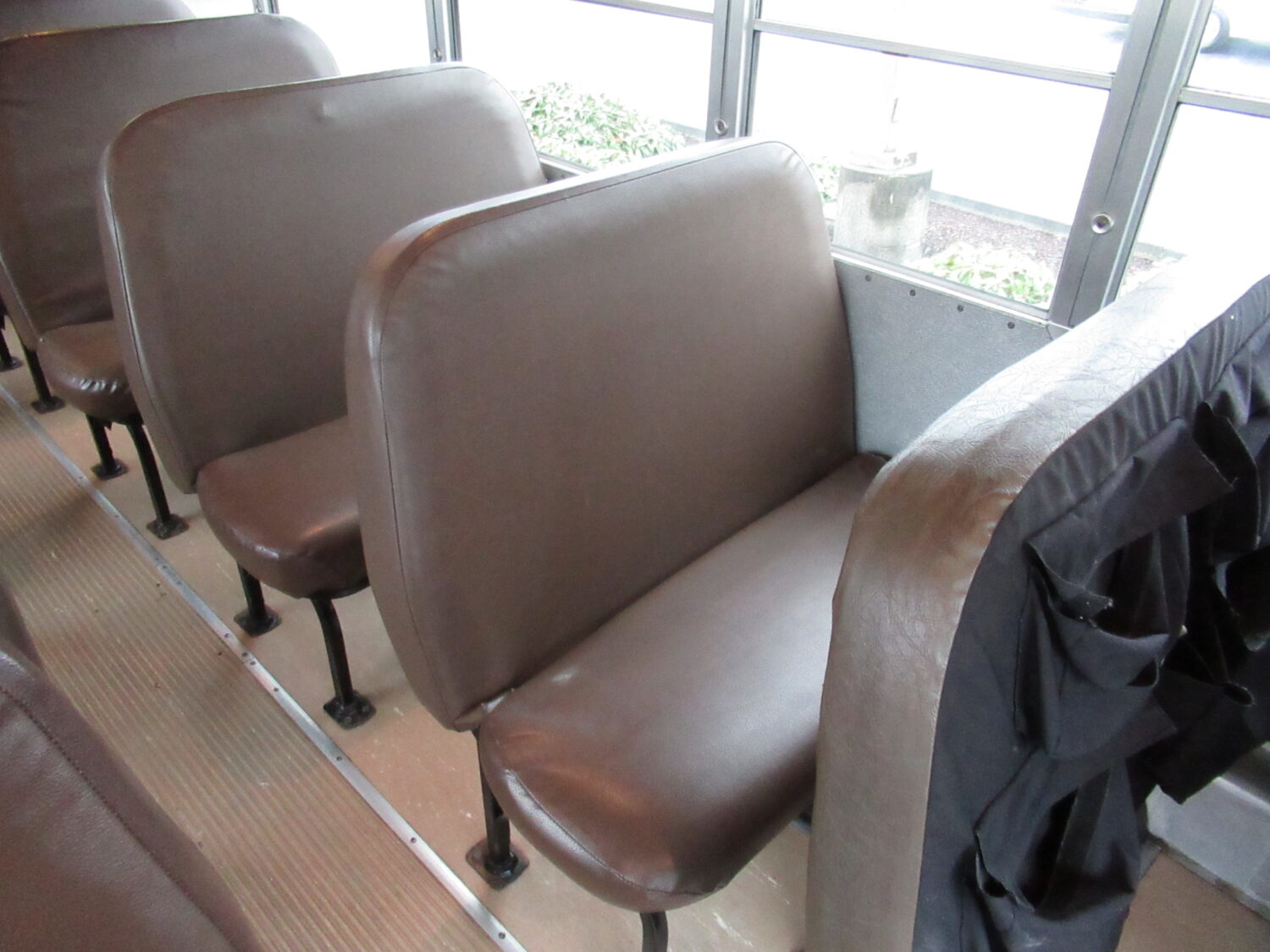 2006 Blue Bird All American 75 Passenger School Bus - B37808 - Image 9