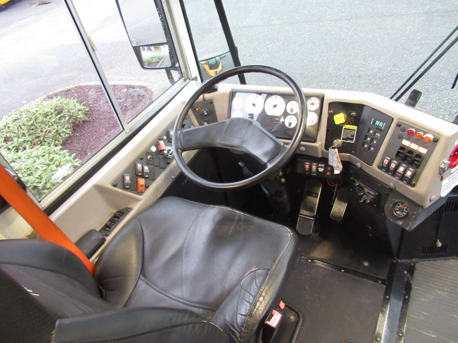 2013 International RE 81 Passenger School Bus - B22389 - Image 6