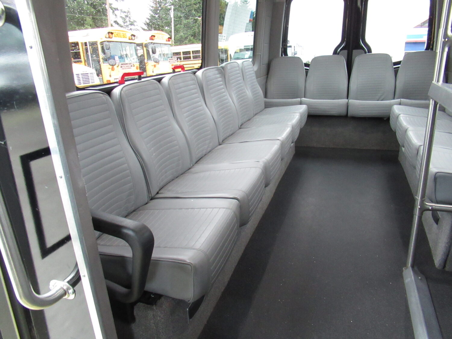 2015 Mercedes Benz Sprinter 15 Passenger Van - S93464 - Image 10