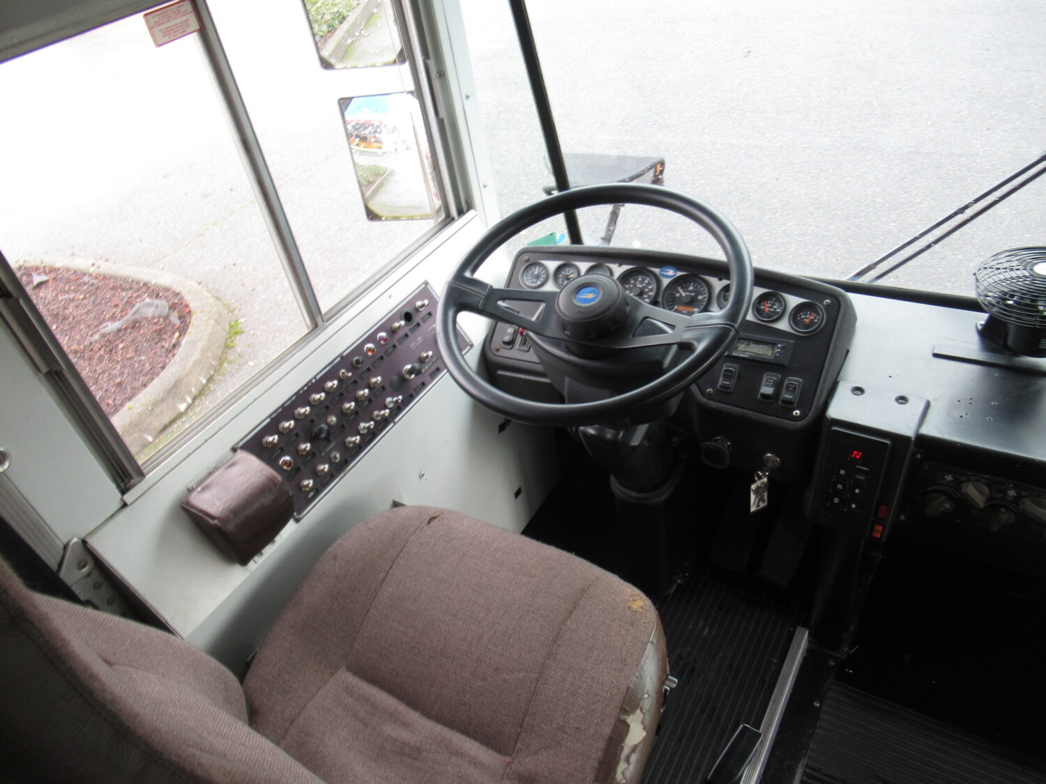 2001 Blue Bird All American 78 Passenger School Bus - B98696 - Image 5