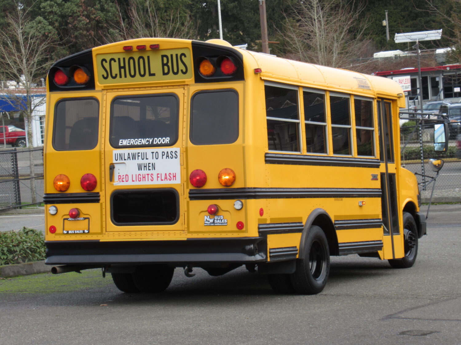 2009 Chevrolet Thomas 24 Passenger Type-A School Bus - B55526 - Image 3