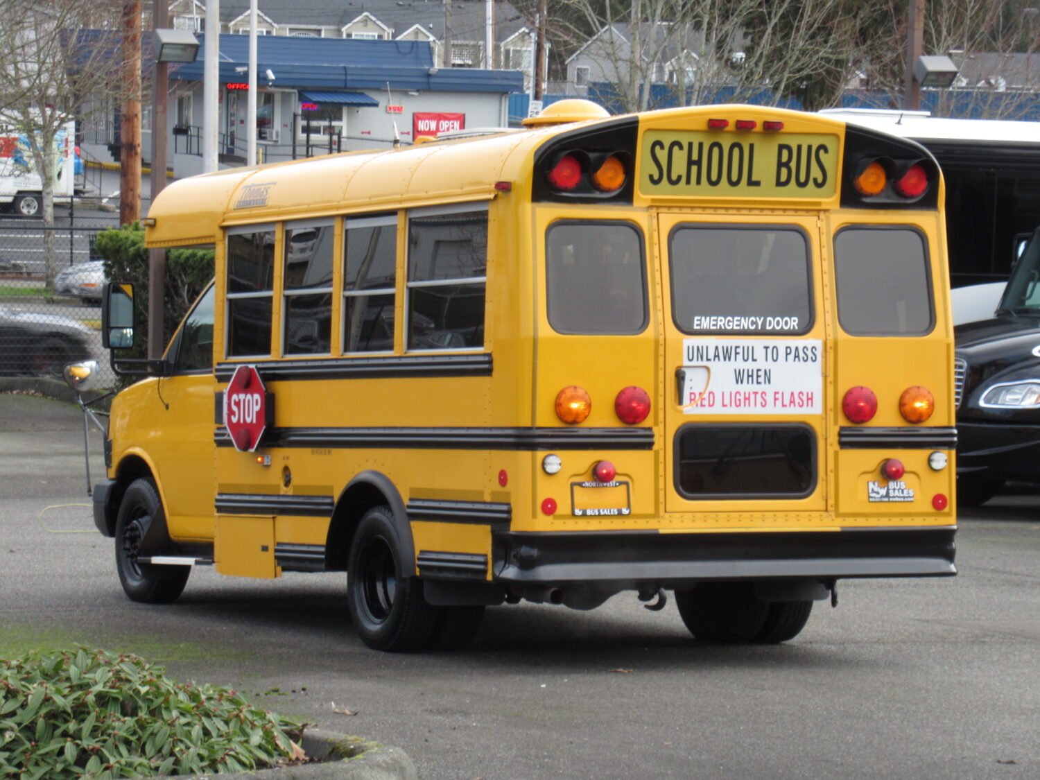 2009 Chevrolet Thomas 24 Passenger Type-A School Bus - B55526 - Image 4