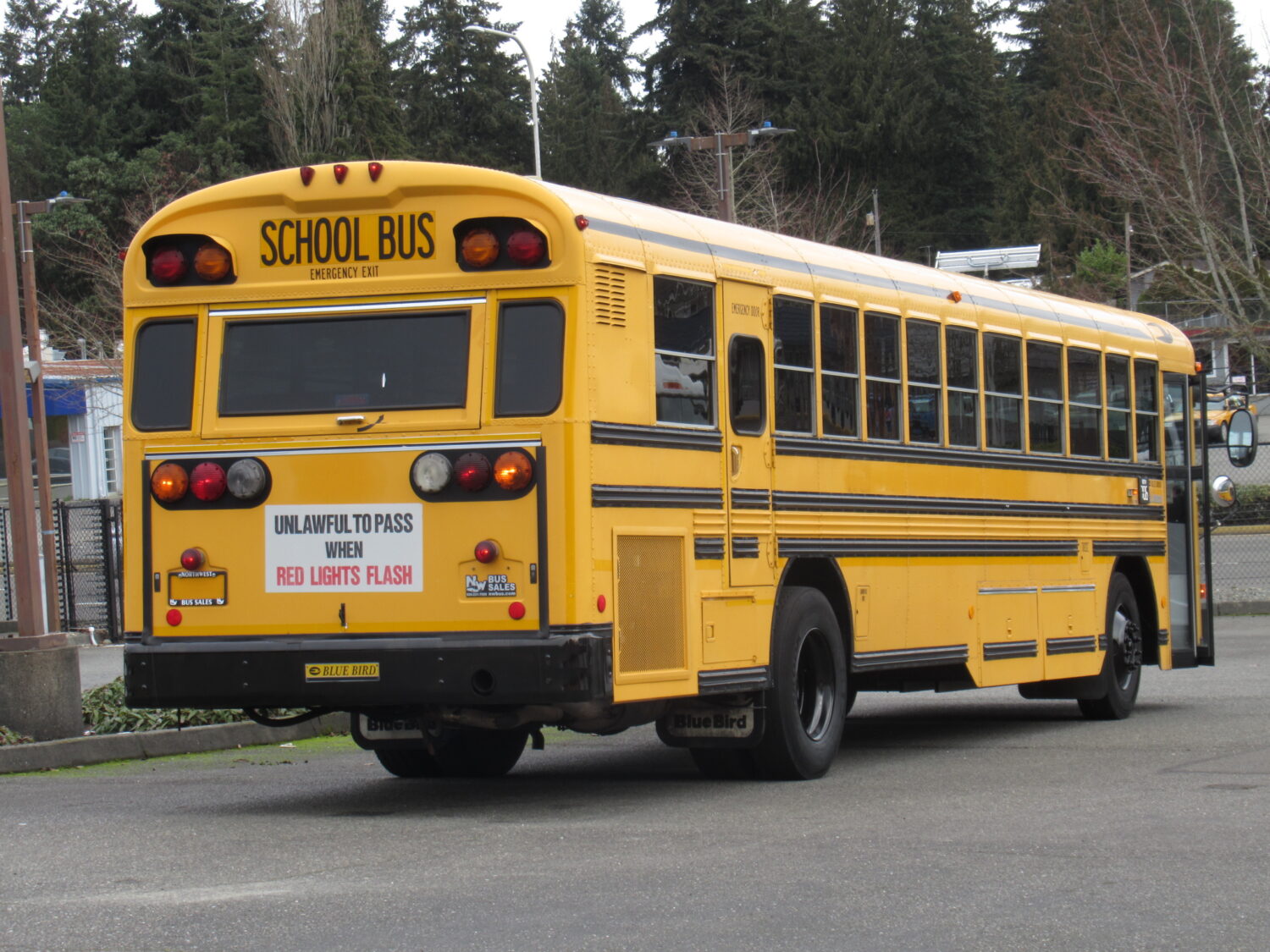 2002 Blue Bird All American 78 Passenger School Bus - B05522 - Image 3